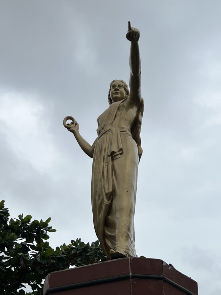 The statue of Kannagi, the main protagonist of the Tamil epic, Silappatikaram, storming into the royal palace to fling down her anklet and prove her husband's innocence