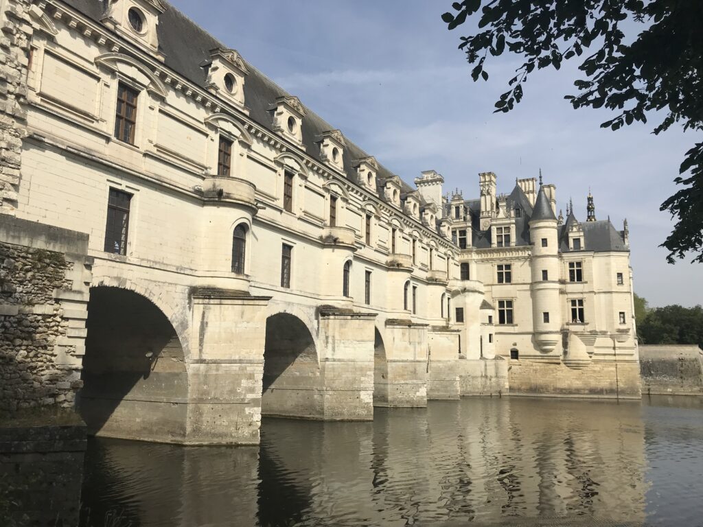Diane de Poitiers built the bridge over the River Cher for this chateau.